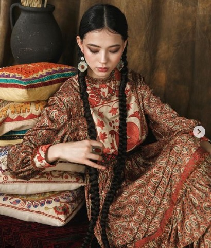 چاپ لباس سنتی با پارچه پنبه و یا ابریشم
